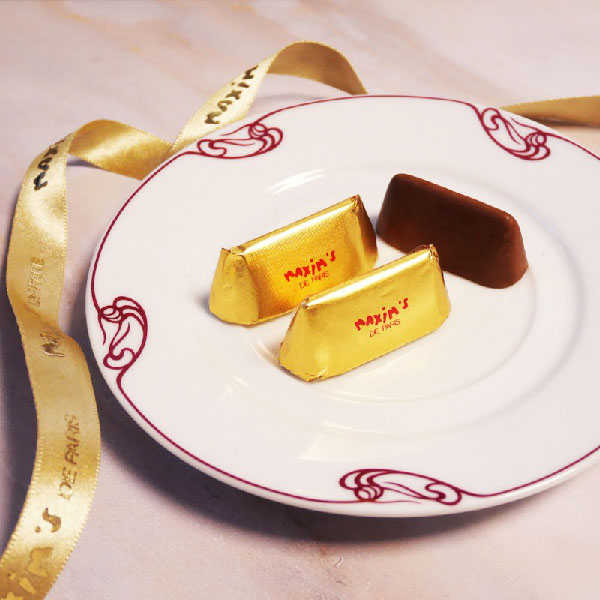 Maxims De Paris Bellboy 10 Chocolats sữa 2 maxims-de-paris-bellboy-10-chocolats-sua