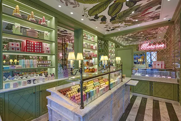 Tìm hiểu về bánh Macaron - Chiếc bánh nhỏ mang tinh thần ẩm thực Pháp 5 Tìm hiểu về bánh Macaron - Chiếc bánh nhỏ mang tinh thần ẩm thực Pháp