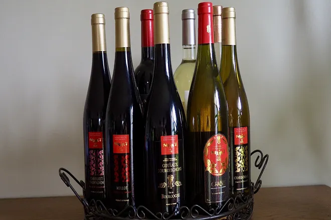 Rượu Vang Maxim’s (Pháp) – Champagne Maxim’s biểu tượng tinh hoa ẩm thực Pháp